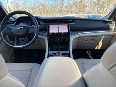 Certified 2023 Jeep Grand Cherokee Limited w/ Luxury Tech Group II