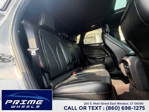 Used 2017 Lincoln MKC Reserve AWD/4WD image 15