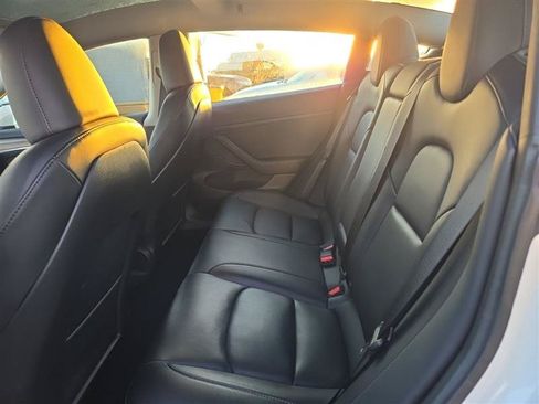 Used 2023 Tesla Model 3 Standard Range RWD image 5