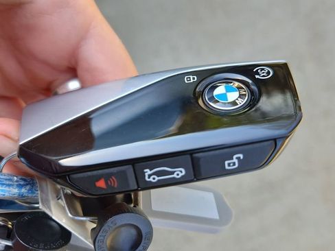 Used 2024 BMW 760i xDrive AWD/4WD image 43
