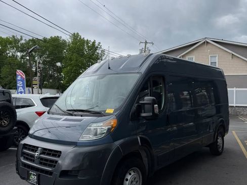 Used 2018 RAM ProMaster 2500 FWD image 3