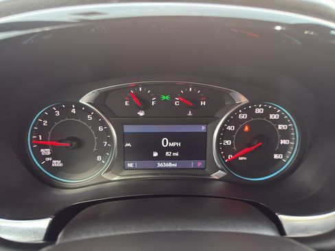 Used 2022 Chevrolet Traverse LT w/ Midnight/Sport Edition AWD/4WD image 18