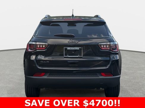 New 2025 Jeep Compass Latitude w/ Sun & Sound Group image 6