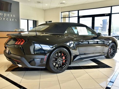Used 2024 Ford Mustang GT Premium RWD image 6