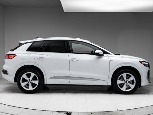 Used 2023 Audi Q4 e-tron Premium w/ Convenience Package AWD/4WD image 29