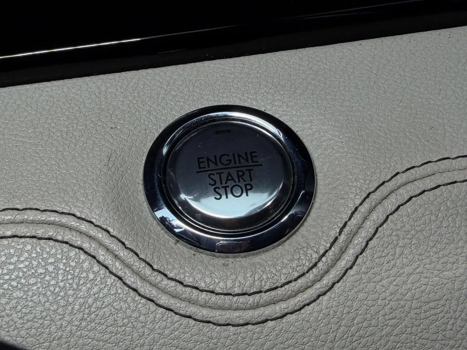 Used 2018 Lincoln Navigator Select AWD/4WD image 37