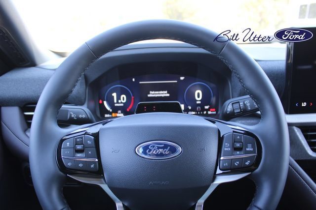 New 2026 Ford Explorer Platinum RWD image 17