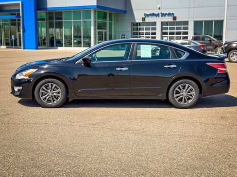 Used 2015 Nissan Altima 2.5 S w/ Special Edition Package FWD image 8