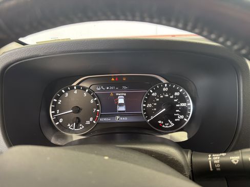 Used 2022 Nissan Frontier SV image 4