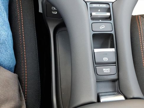 New 2026 Honda HR-V Sport image 13