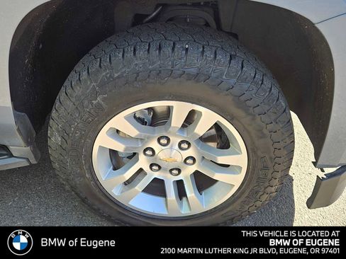 Used 2015 Chevrolet Suburban LT AWD/4WD image 9