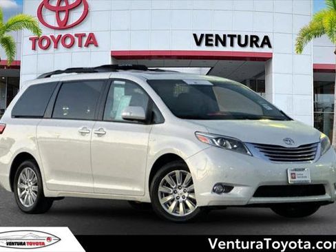 Certified 2017 Toyota Sienna Limited Premium image 1