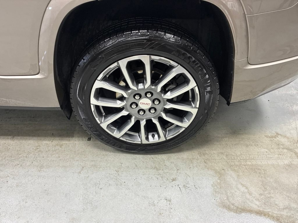 Used 2022 GMC Acadia Denali w/ Denali Ultimate Package AWD/4WD image 34