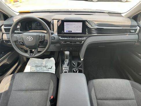 Used 2025 Toyota Camry LE FWD image 19