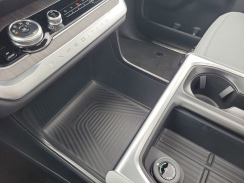 New 2026 Ford Expedition Platinum AWD/4WD image 29