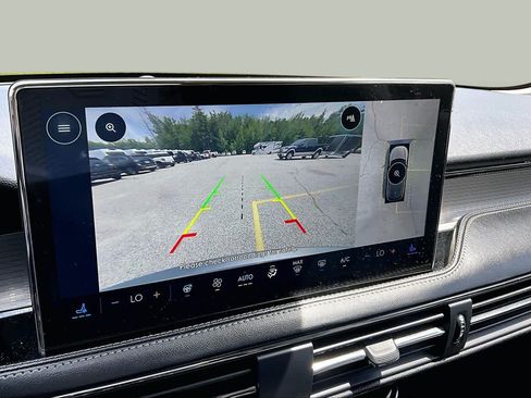 Used 2023 Lincoln Corsair AWD w/ Equipment Group 101A image 29