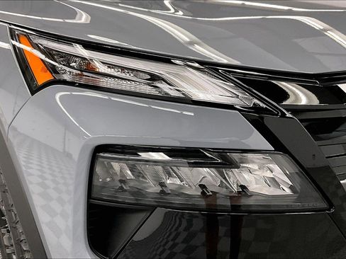 New 2026 Nissan Rogue SV AWD/4WD image 43