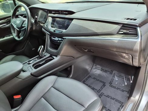 Used 2020 Cadillac XT5 Premium Luxury FWD image 8