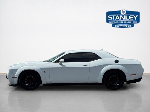 Used 2021 Dodge Challenger R/T Scat Pack w/ Plus Package RWD image 4