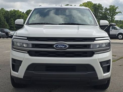 Used 2024 Ford Expedition XLT RWD image 8