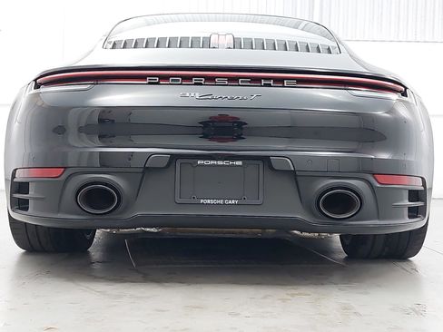 Used 2024 Porsche 911 Carrera T image 6