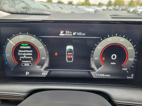 Used 2023 Nissan Ariya AWD image 11