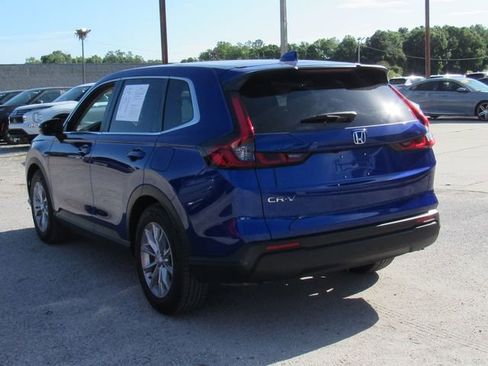 Used 2025 Honda CR-V EX image 6