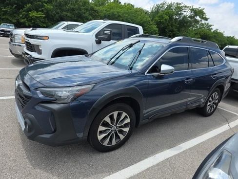 Used 2023 Subaru Outback Touring XT AWD/4WD image 2