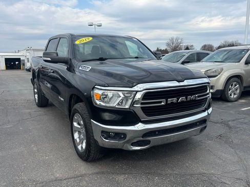 Used 2019 RAM 1500 Big Horn AWD/4WD image 3