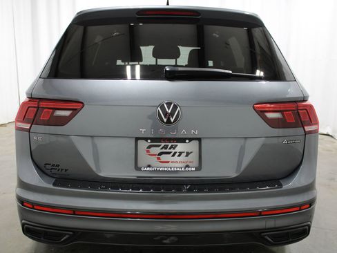 Used 2024 Volkswagen Tiguan SE R-Line AWD/4WD image 7
