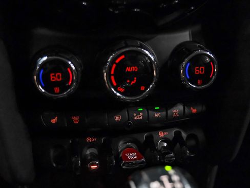 Used 2017 MINI Cooper 2-Door Hardtop FWD image 22