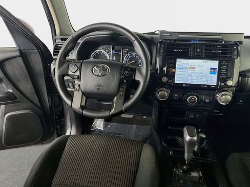 Used 2023 Toyota 4Runner TRD Off-Road AWD/4WD image 22