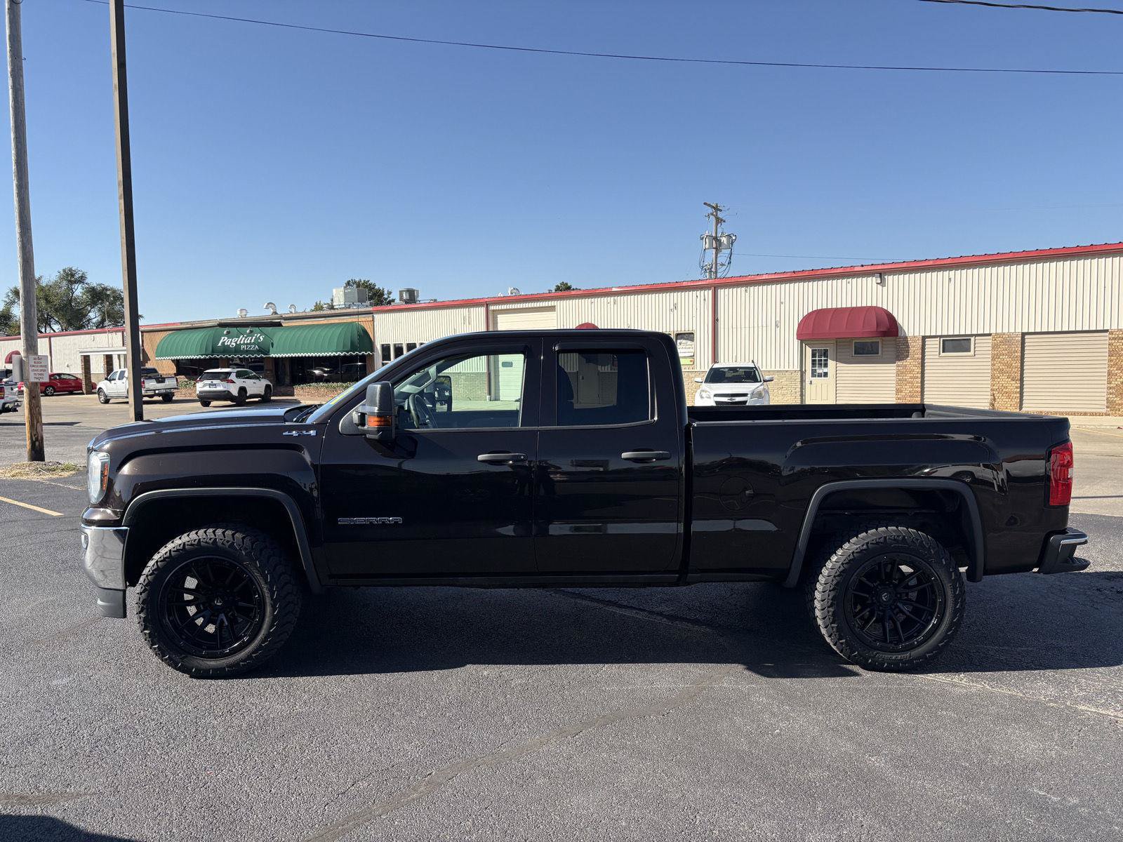Used 2018 GMC Sierra 1500 4x4 Double Cab w/ Sierra Convenience Package image 5