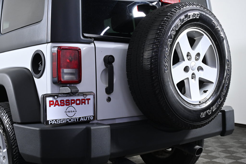 Used 2018 Jeep Wrangler Unlimited Sport S AWD/4WD image 8