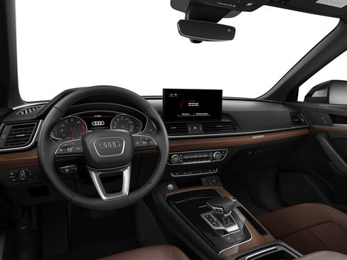 Certified 2023 Audi Q5 2.0T Premium w/ Convenience Package AWD/4WD image 3