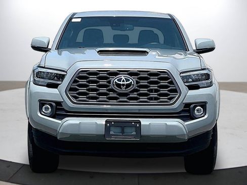 Used 2023 Toyota Tacoma TRD Sport AWD/4WD image 3