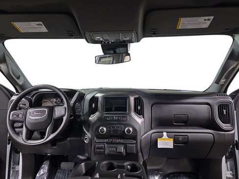 New 2026 GMC Sierra 2500 Pro w/ Convenience Package image 9