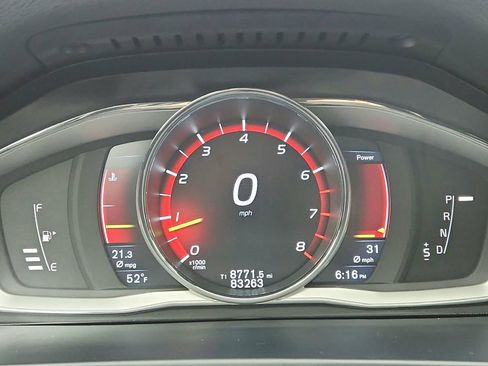 Used 2016 Volvo V60 T5 Cross Country image 13