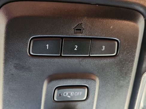 Used 2021 Chevrolet Tahoe LT AWD/4WD image 15