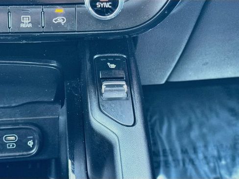 Used 2024 Kia Telluride S FWD image 20