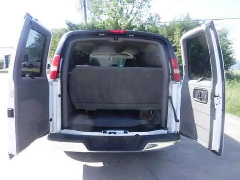 Used 2014 Chevrolet Express 3500 LT w/ LT Preferred Equipment Group RWD image 18