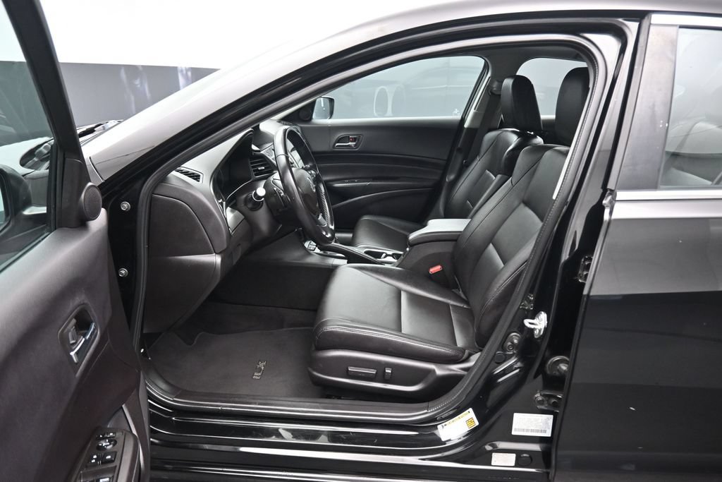 Used 2018 Acura ILX FWD image 11