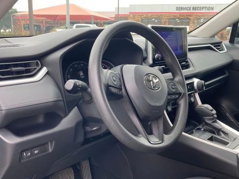 Certified 2025 Toyota RAV4 LE FWD image 9