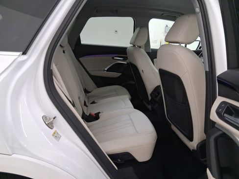 Certified 2025 Audi Q5 Premium w/ Convenience Package image 29