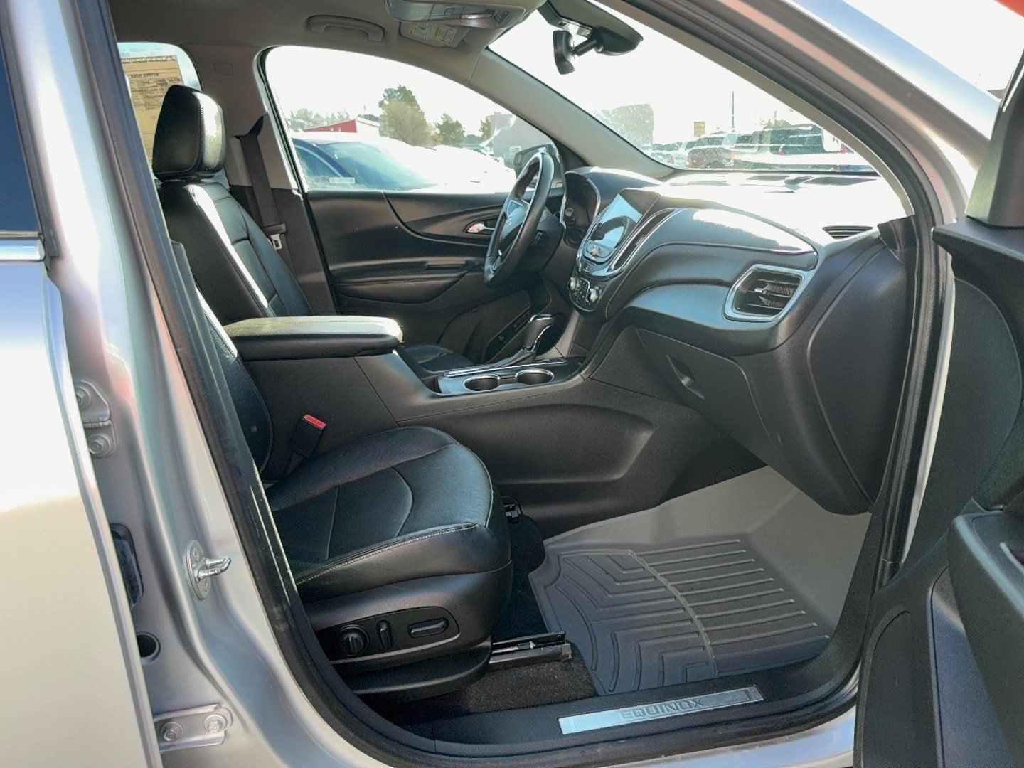 Used 2021 Chevrolet Equinox Premier AWD/4WD image 25
