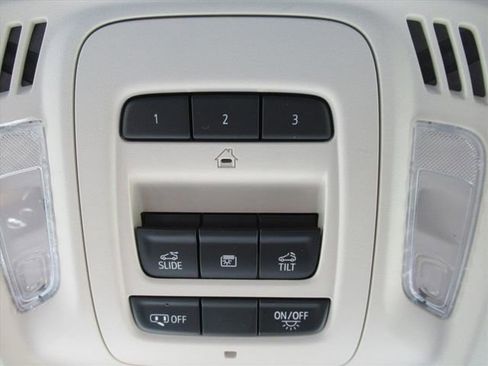 Used 2021 Buick Envision Avenir w/ Technology Package II AWD/4WD image 30
