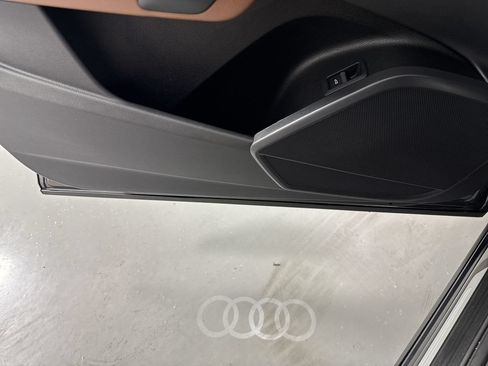 Used 2023 Audi Q5 2.0T Premium w/ Convenience Package AWD/4WD image 19