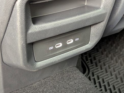 New 2026 Volkswagen Taos SEL image 25