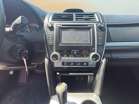 Used 2012 Toyota Camry SE FWD image 14