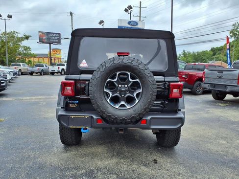 Used 2023 Jeep Wrangler Unlimited Rubicon 4xe image 4